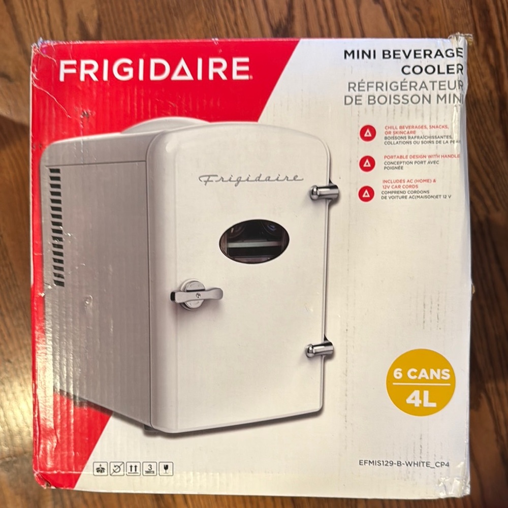 Frigidaire Mini Beverage Cooler - White